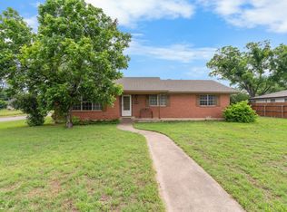 1039 Bosque, Meridian, TX 76665