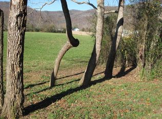 931 Doaks Creek Rd, La Follette, TN 37766