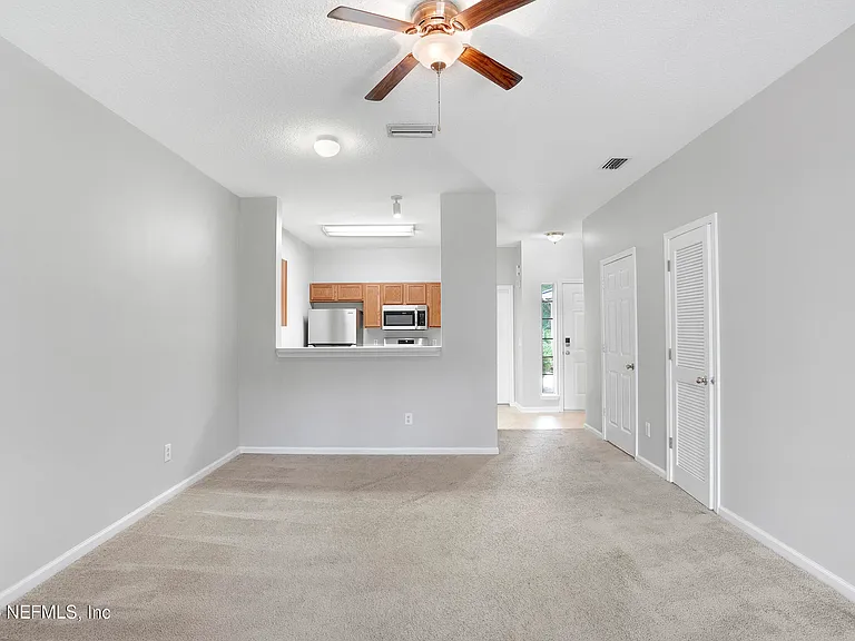 624 Southbranch Dr — Photo 4