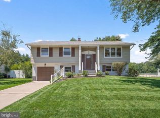 323 Brandywine Dr, Marlton, NJ 08053