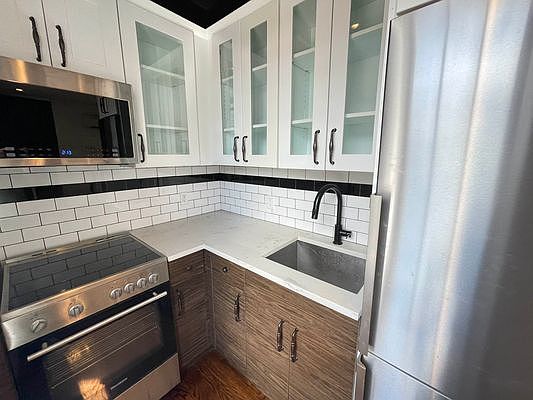 1st image of 702 Rogers Ave #3C
