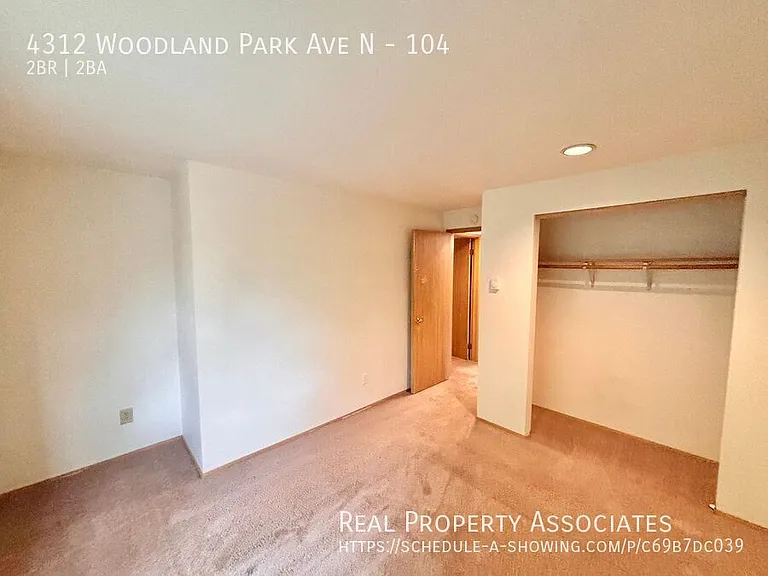 4312 Woodland Park Ave N #104 — Photo 16