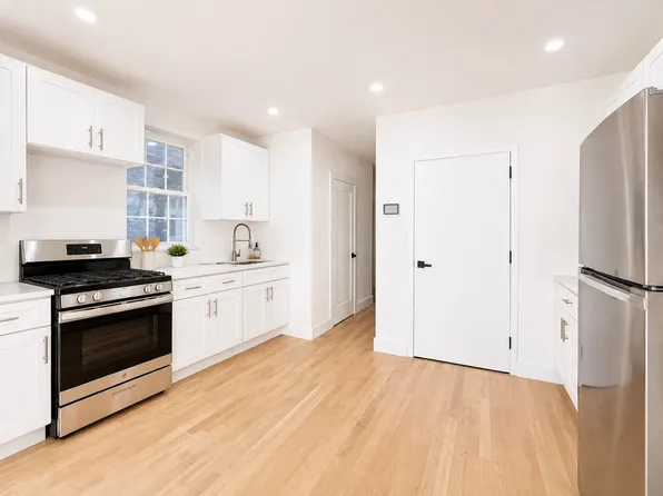 1588 Eastern Parkway image 1 of 11
