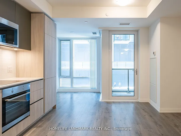 8 Widmer St #601 — Photo 13
