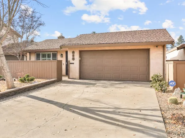 609 Edgebrook Ct, Modesto, CA 95354
