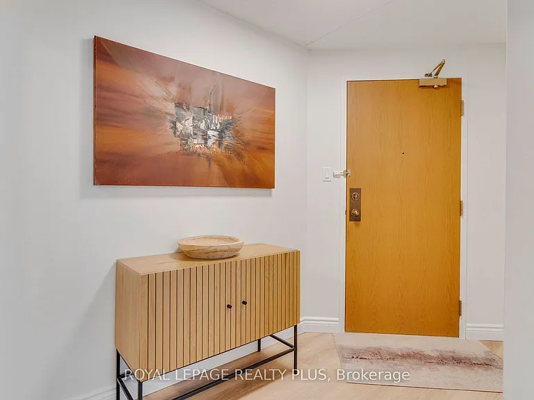 8 Christopher Ct #603 — Photo 12