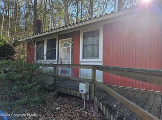 136 Barton Cir, Bartonsville, PA 18321