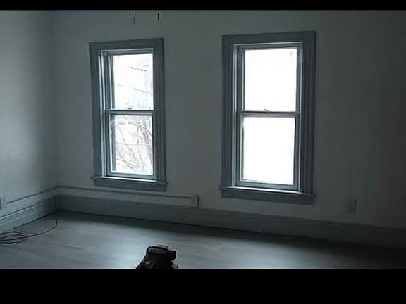 3rd image of 444 Huron St Floor 2
