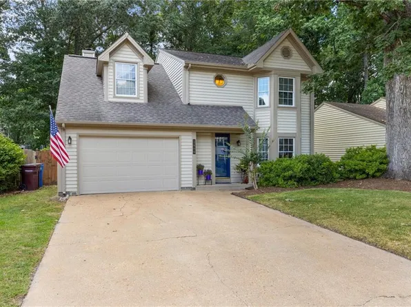 1444 Debbs Ln, Chesapeake, VA 23320