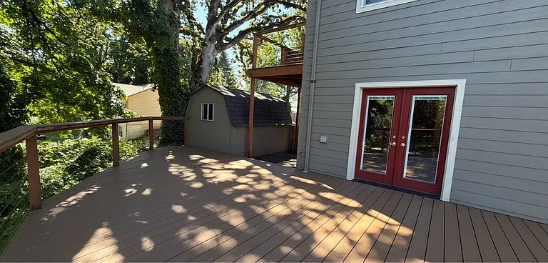1060 SE Miller Ave — Photo 9