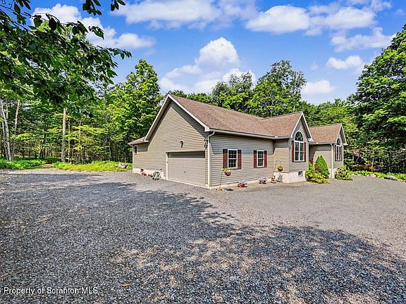3rd image of 171 Delbert Dr