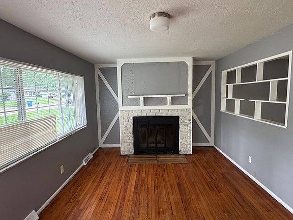 2nd image of 10120 Cavalier Ct