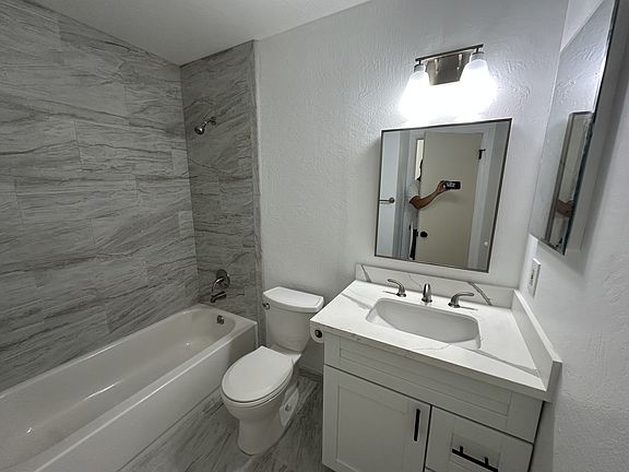 5th image of 20317 Wisteria St APT 5