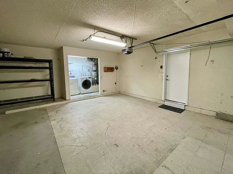 13875 Wayland Grove Ct — Photo 21