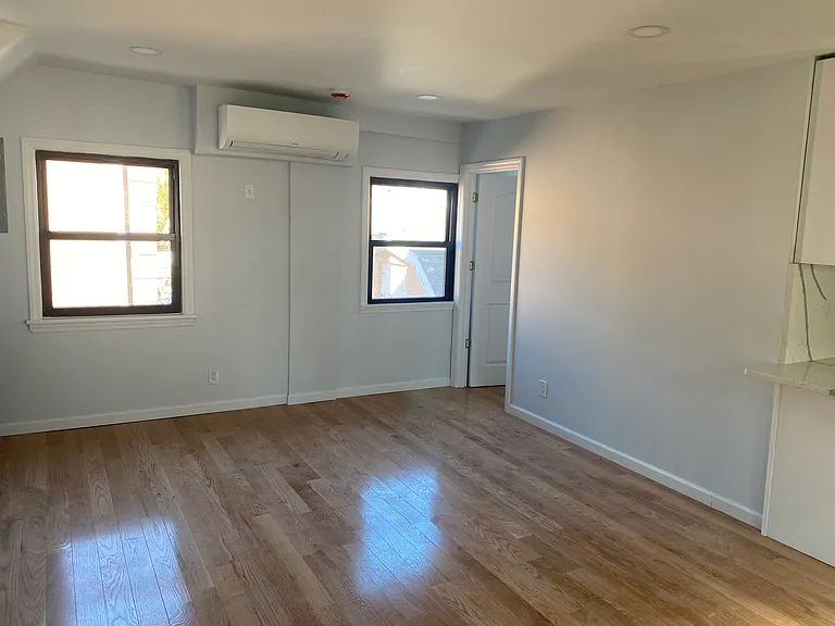 16403A 32nd Ave #2 — Photo 4