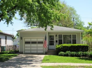 1104 N Prairie Ave, Joliet, IL 60435