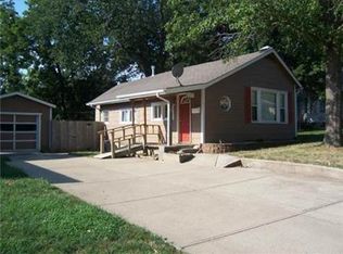 1167 Randolph St, Leavenworth, KS 66048