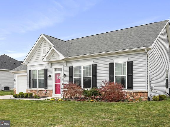 3rd image of 175 Aldershot Dr