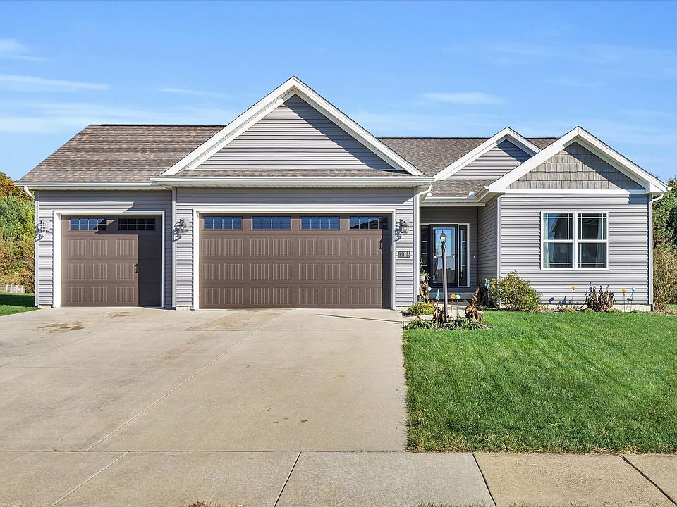 1st image of 3013 Applewood Dr