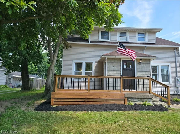 132 E Main St, South Amherst, OH 44001