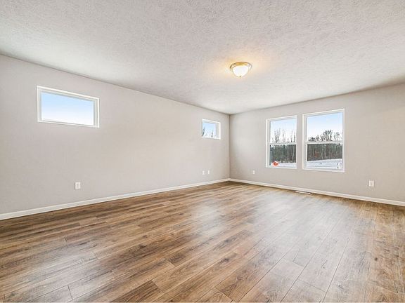 4th image of 5640 Paxton Ct