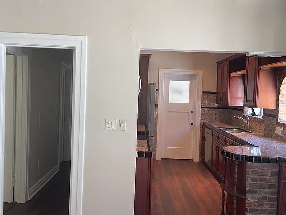 5th image of 839 N Poinsettia Pl #839