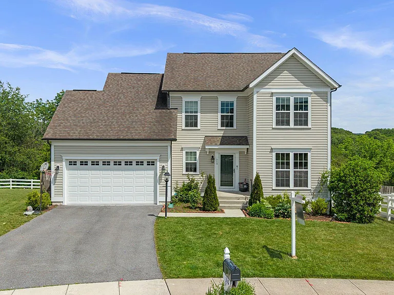 310 Mackintosh Rd — Photo 48