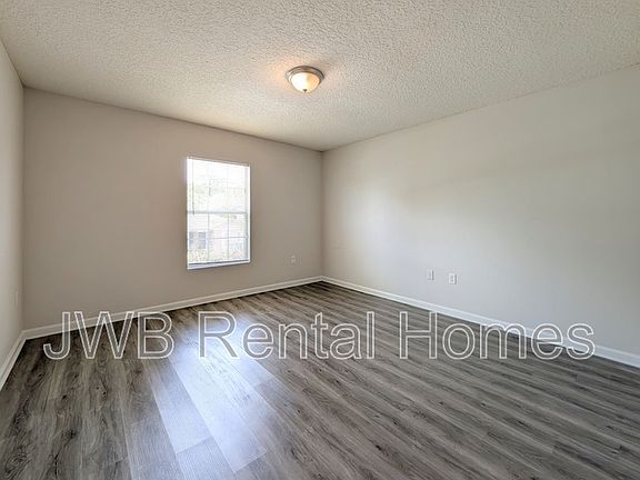 5th image of 8426 Jasper Ave