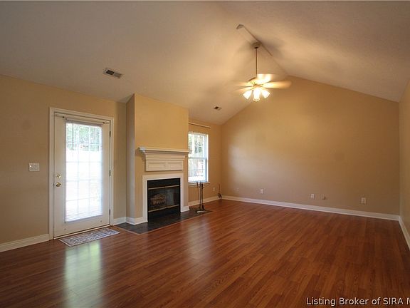 4th image of 1802 Payne Street