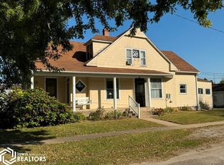 101 State St, Farmington, IA 52626