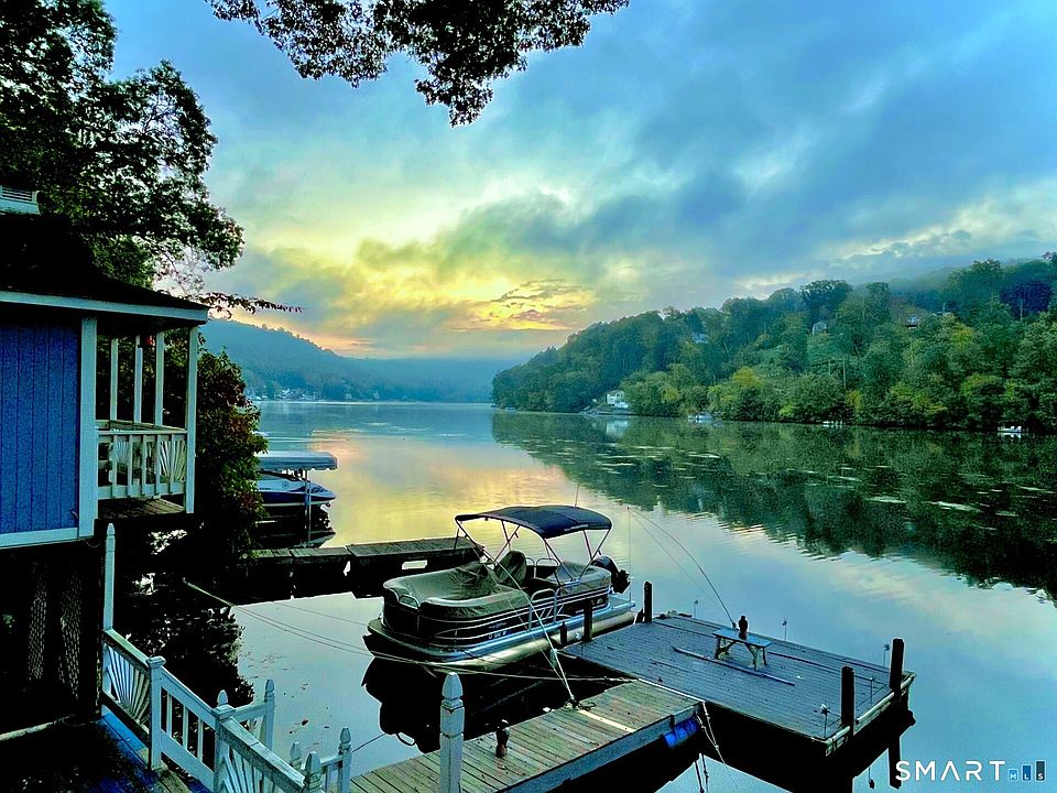 1st image of 297 Lakemere Drive