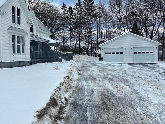 2nd image of 94 Old Point Avenue