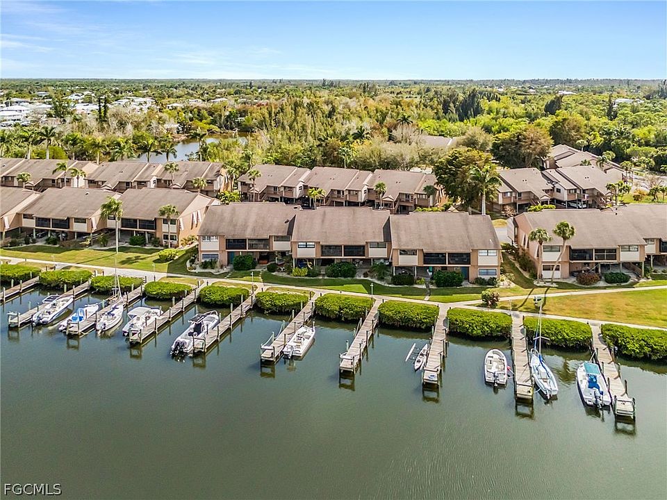 1st image of 7628 Captains Harbor Dr APT 404