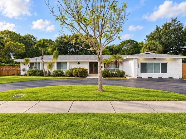 695 SW 65th Ave, Margate, FL 33068