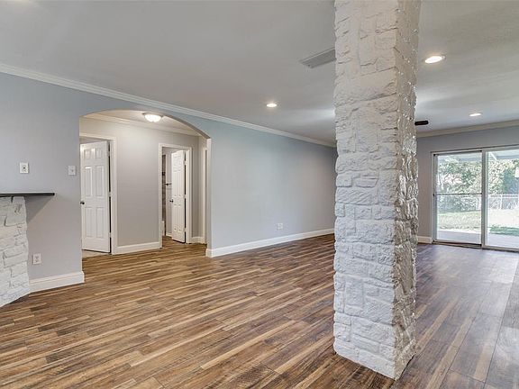 2nd image of 4229 Alicia Ln