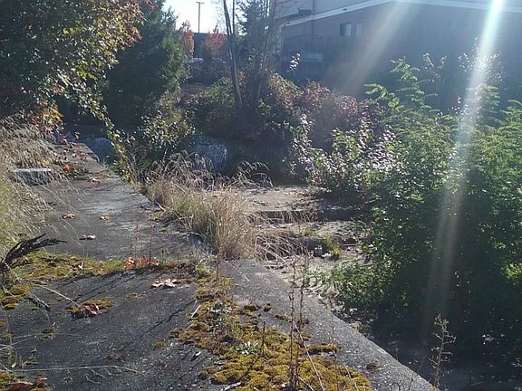 2nd image of 218 112th St S