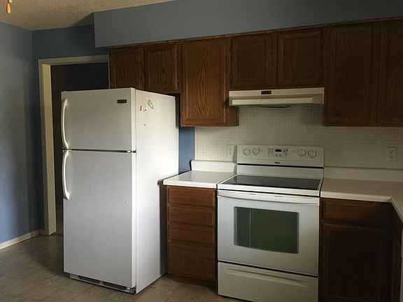 5th image of 1606 E 9th Ave