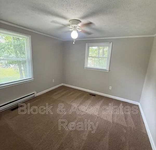 935 Country Place Rd — Photo 7