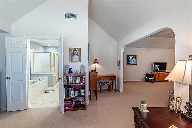 5914 Edgewood Dr — Photo 15