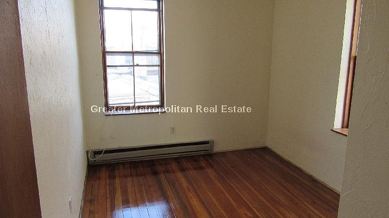 2nd image of 16 Battery St #Front3
