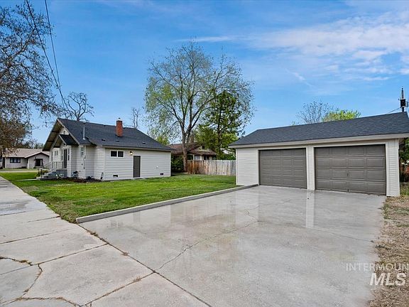 2nd image of 424 6th Ave S