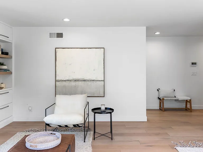 4606 Roma Ct — Photo 31