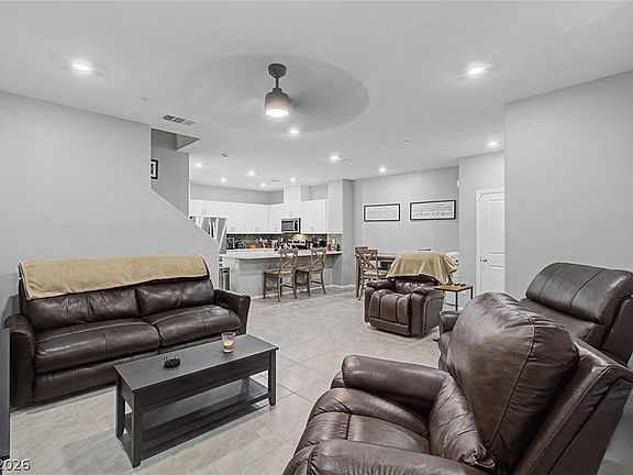 5th image of 6740 Nimbus Ave