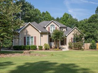 1015 Crown Corners Dr, McDonough, GA