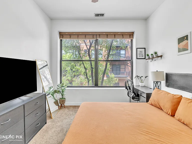 1 S Leavitt St #210 — Photo 10