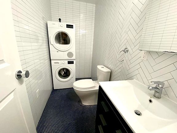 4th image of 143 N 11th St #1A