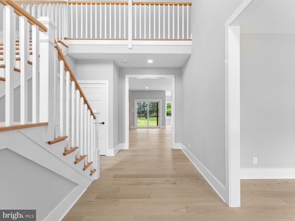 36 Van Leer Ave, Media, PA 19063