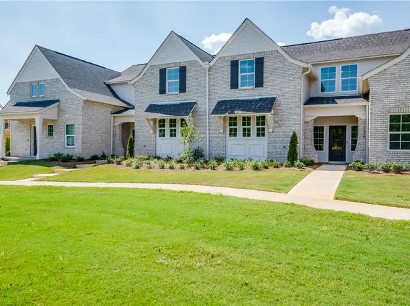 1738 Woodland Pines Ln #280, Auburn, AL 36830