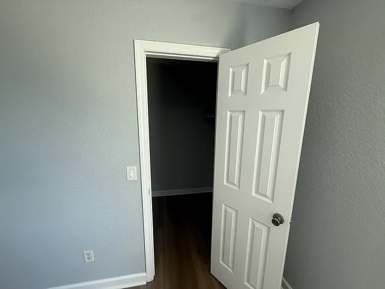 1345 Winter Green Way — Photo 2