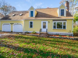 22 Highland Ave, Cotuit, MA 02635